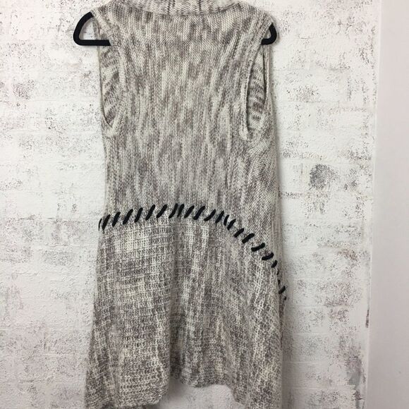 #125 SISTERS Knit Sleeveless Sweater - Picture 7 of 7